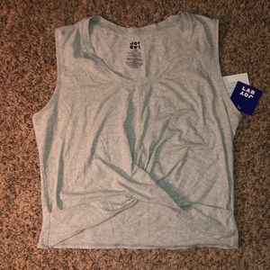 Athletic/workout tank top